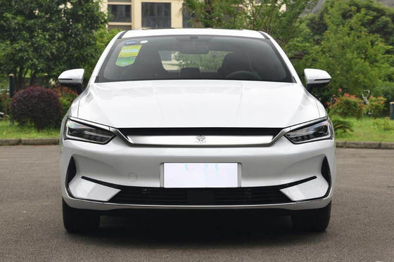 400-600KM Nhỏ gọn Byd Qin Plus Ev 4 cửa 5 chỗ Hiệu suất cao
