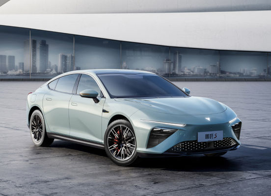 650-715KM Ô tô Nezha Xe điện cỡ lớn Nezha S