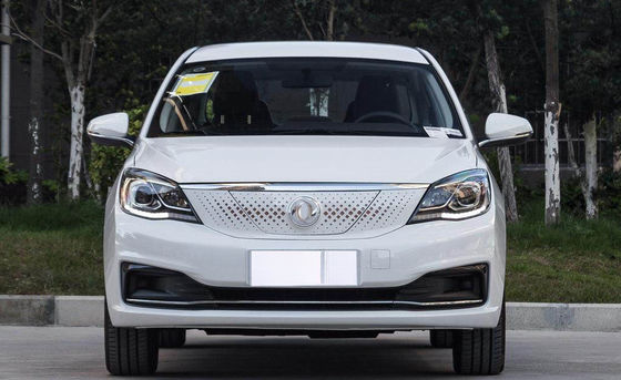 400KM Dongfeng Fengshen E70 Xe nhỏ gọn chạy bằng điện nguyên chất 4 cửa 5 chỗ