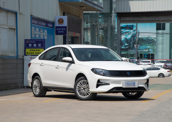 Xe điện tinh khiết S60EV Dongfeng Ev 415KM với 4 cửa 5 chỗ