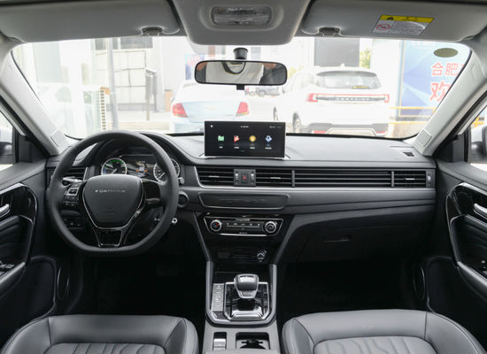 Xe điện tinh khiết S60EV Dongfeng Ev 415KM với 4 cửa 5 chỗ