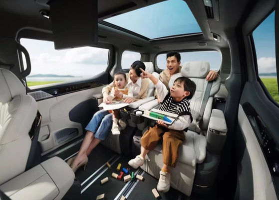 5 Cửa 6 Chỗ Zeekr 009 Minivan Chạy Điện Tầm Xa 702-822KM