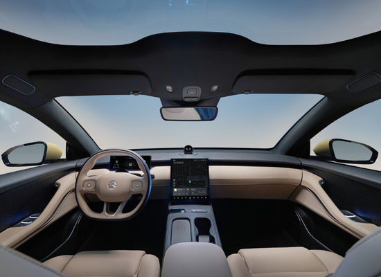 Xe điện Midsize Et5 NIO Hiệu suất cao 550-700KM 4 cửa 5 chỗ