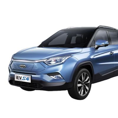 Xe điện IEVS4 JAC 402-470KM 5 cửa 5 chỗ Sân tập dài