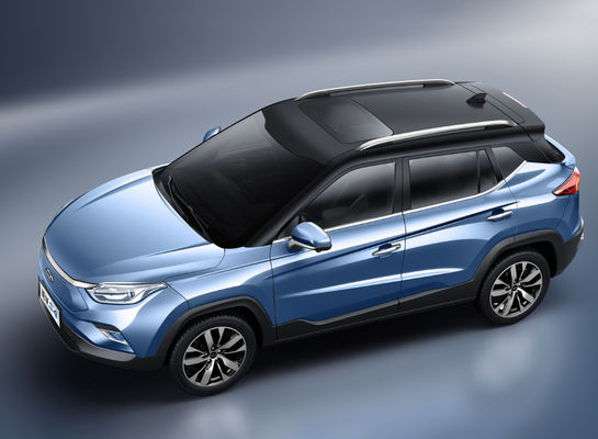 Xe điện IEVS4 JAC 402-470KM 5 cửa 5 chỗ Sân tập dài