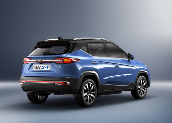 Xe điện IEVS4 JAC 402-470KM 5 cửa 5 chỗ Sân tập dài