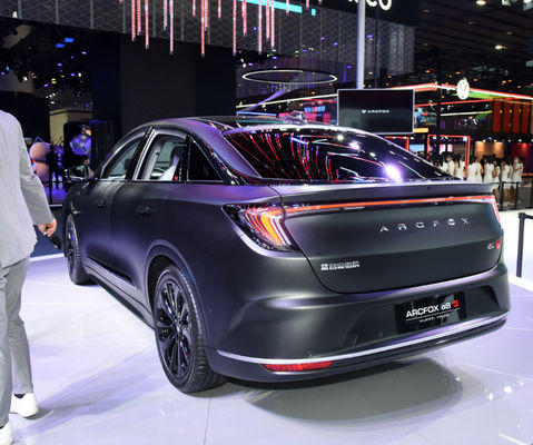 Xe điện ARCFOX Alpha S Sedan 525-708KM Với 5 Cửa 5 Chỗ