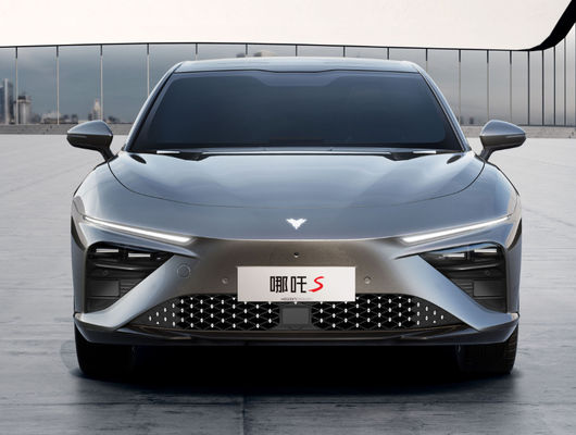 650-715KM Ô tô Nezha Xe điện Hozon NETA S 4 cửa 5 chỗ
