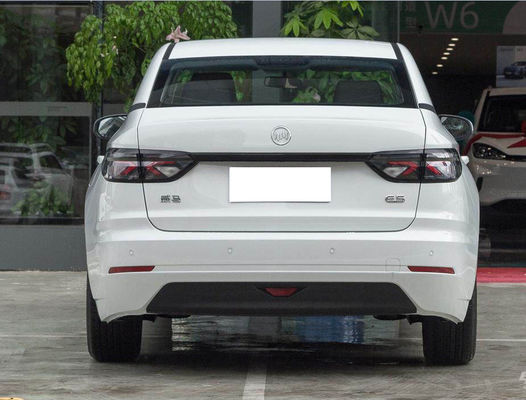 Sạc nhanh VM E.5 0.55H Ev 410KM - 500KM Pure Electric 4 Cửa 5 Chỗ