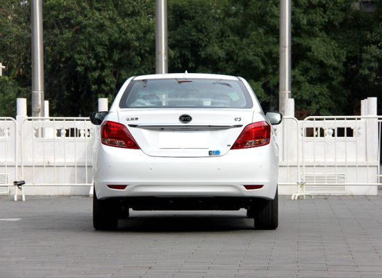 305KM 400KM BYD E5 EV Điện nguyên chất hiệu suất cao 4 cửa 5 chỗ
