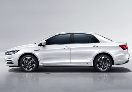 Xe điện Byd Qin Ev Sedan nhỏ gọn 400-450KM 4 cửa 5 chỗ