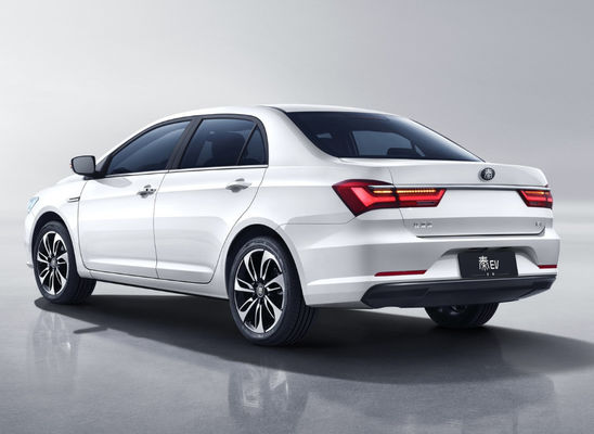 Xe điện Byd Qin Ev Sedan nhỏ gọn 400-450KM 4 cửa 5 chỗ